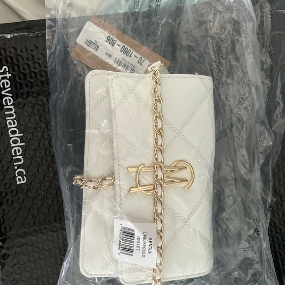 STEVE MADDEN ‘BENDUE’ WHITE CROSSBODY PURSE - BNWT - Picture 12 of 13